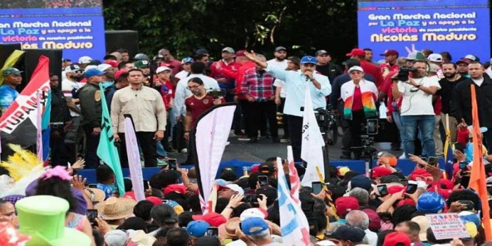 Presidente Maduro anuncia aprobación del Plan de las 7T en multitudinaria marcha por la Paz