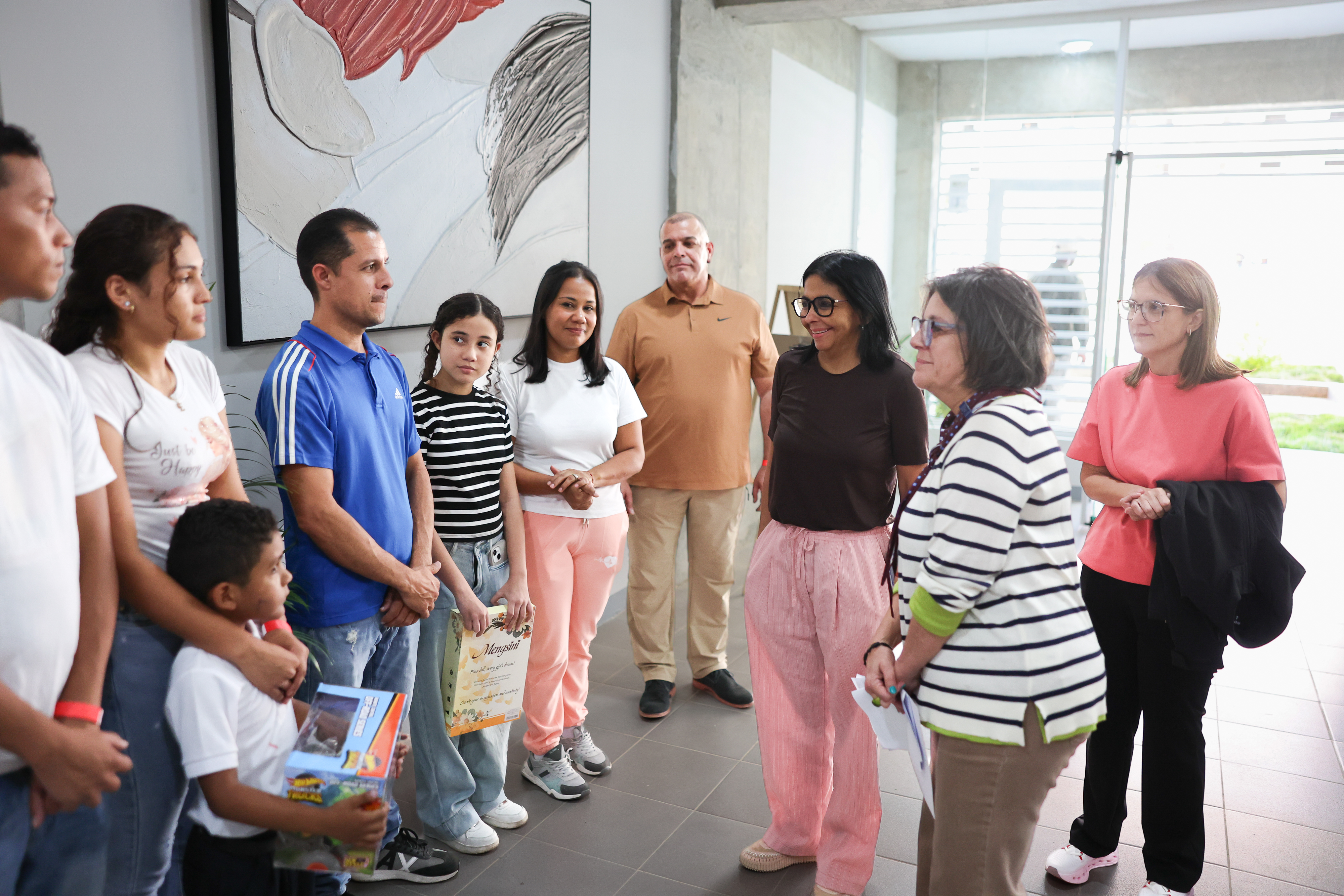 Presidenta Delcy Rodríguez entrega 564 viviendas en Caracas y otros estados del país 